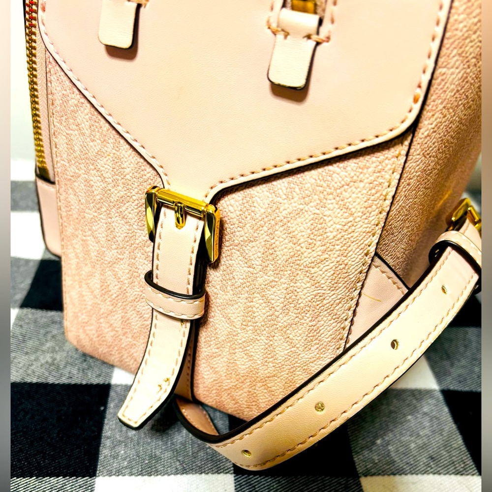 Michael Kors Womens Jaycee Logo Backpack (Dark Powder Blush) MK Signature - Picture 7 of 15